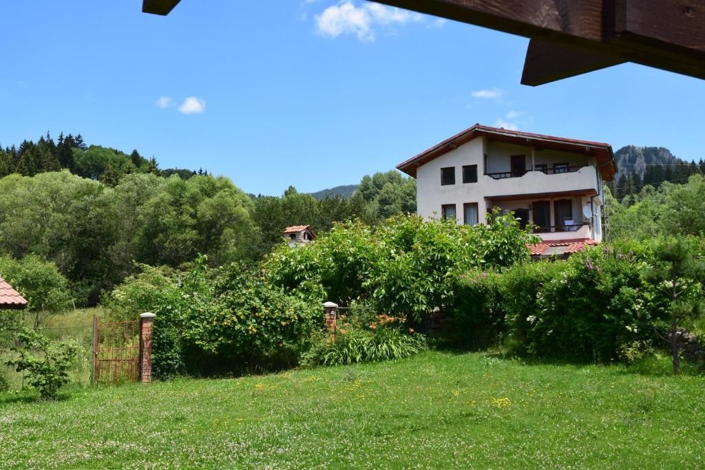 Дома для отпуска Villa Kabasanov Смолян-41